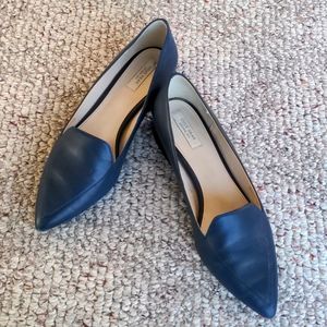 Cole Haan Navy Blue Point Flat Leather Excellent Condition